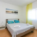 Διαμέρισμα 19