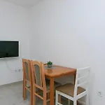 Διαμέρισμα 19 Μακάρσκα