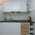 19 * Μακάρσκα