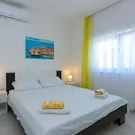 Διαμέρισμα 19 Μακάρσκα