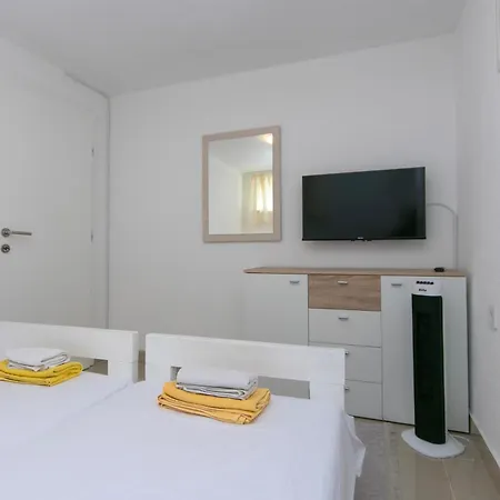 19 Apartment *