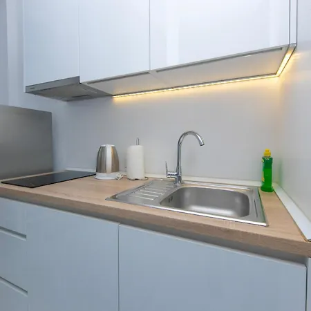 19 Apartment