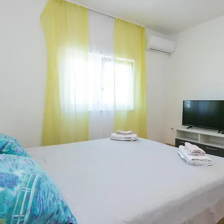 19 Apartment *