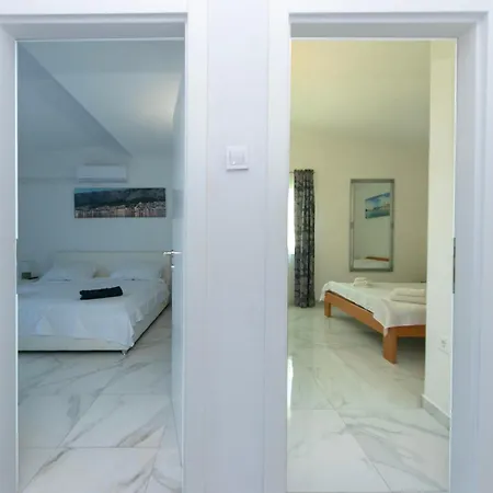 19 Apartment