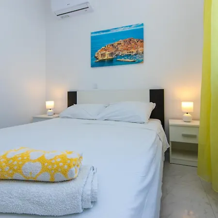 19 Apartment