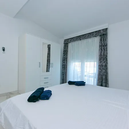 19 Apartment *